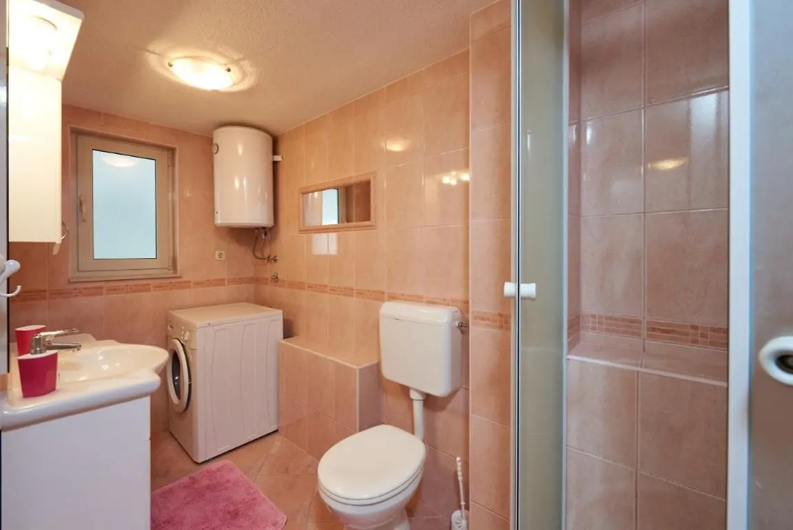 Studio Apartment In Mastrinka With Loggia, Air Conditioning, Wifi, Washing Machine 5159-1 Trogir Croatia