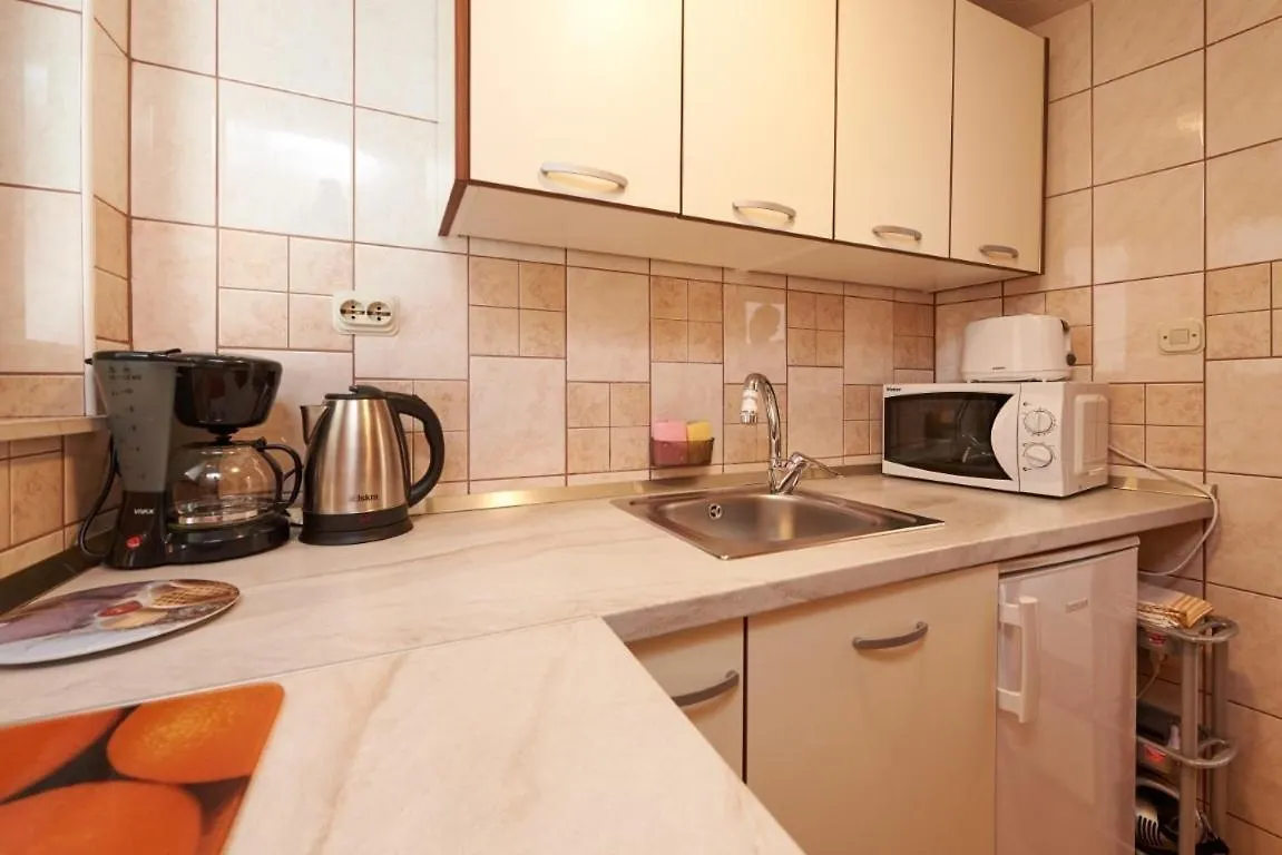 Studio Apartment In Mastrinka With Loggia, Air Conditioning, Wifi, Washing Machine 5159-1 Trogir